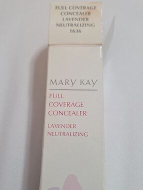 NIB, Mary Kay Lavender Neutralizing Full Coverage Concealer - Lavender